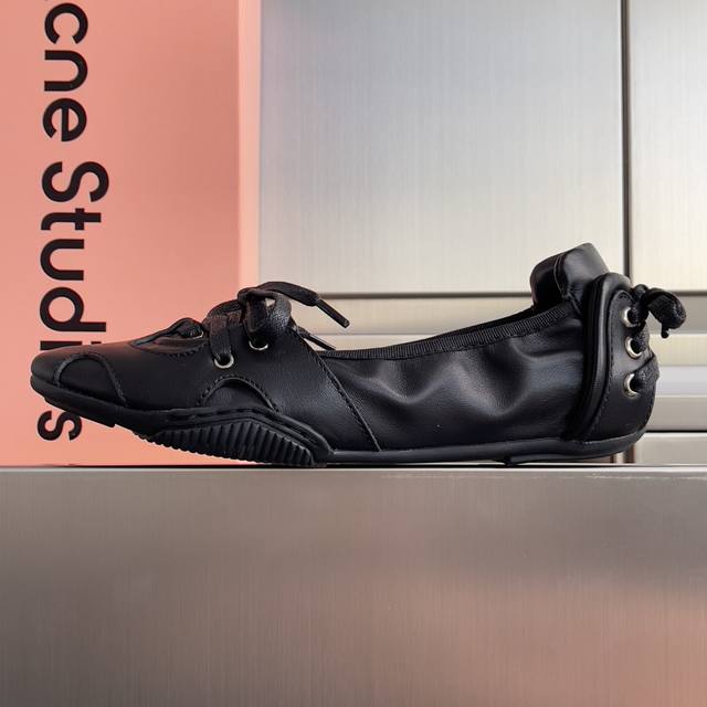 顶级版本：女款 DDD Acne Studios 24Fw Ac 芭蕾舞鞋 休闲 运动鞋 DDD 原版购入开发 做货 绑带鞋重新构想了芭蕾舞鞋的轮廓，采用牛仔风
