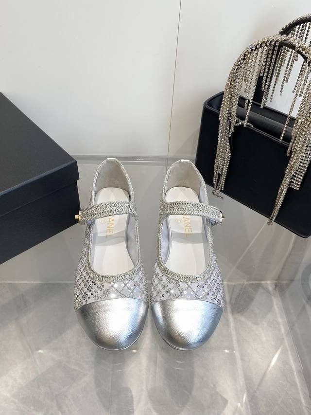 出厂价P ￥P*2025 DDD 专柜 正品级 版本！！ 顶级专柜 最高限定 DDD 初夏新款 3色发售 香奈儿蜜儿单鞋系列 DDD 小红书新款 明星同款 网红