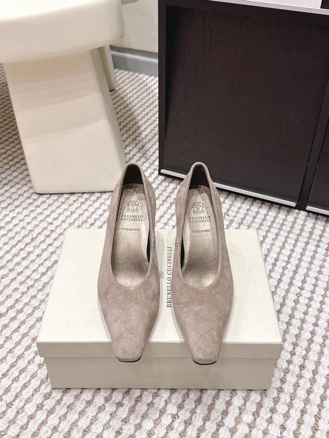 代购级 DDD Brunello Cucinelli 2026春夏新款 鹿皮 高跟鞋 单鞋 DDD 意大利奢侈品牌Brunello Cucinelli的鹿皮高跟