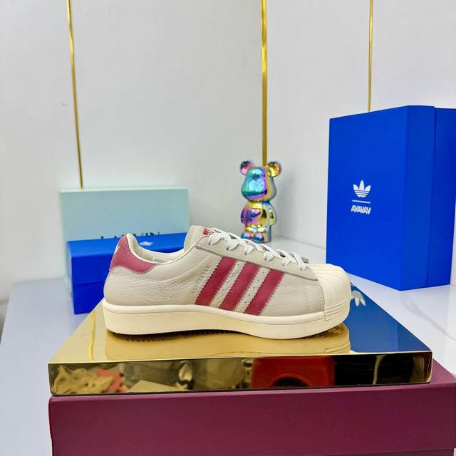 Adidas 阿迪达斯 25Ss爆款推荐 复古 赛车鞋 拳击鞋 DDD 经典黑白蒙蔽了双眼~ DDD Jennie同款三叶草赛车鞋我的Ma耶,阿迪你太会出啦!! Adidas 阿迪达斯 25Ss爆款推荐 复古 赛车鞋 拳击鞋 DDD 经典黑白蒙蔽了双眼~ DDD Jennie同款三叶草赛车鞋我的Ma耶,阿迪你太会出啦!!