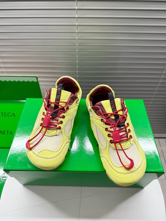 Bottega Veneta Bv Orbit Flash情侣款系列，芭蕾舞鞋、阿甘鞋、德训鞋、运动鞋 DDD 小红书好物推荐；实在是太美太好穿太舒服太百搭啦