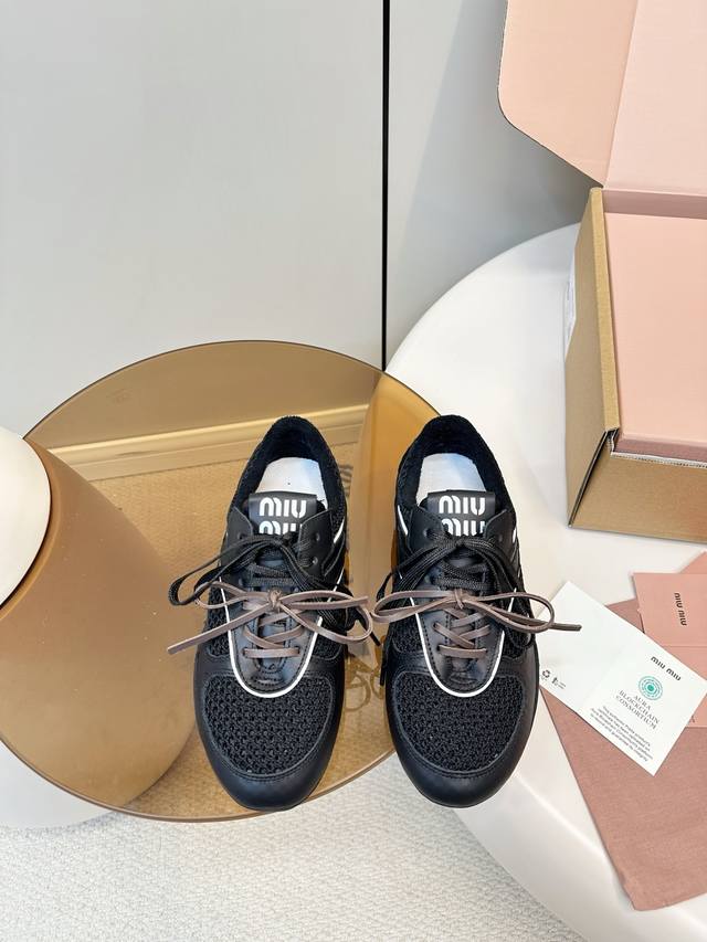 顶级版本 DDD Miumiu｜缪缪2026秋冬新品情侣款休闲德训鞋 新品 男码+10 DDD Miu Miu 缪缪大秀上爆出的这双球鞋 后全球各大代购官网火爆