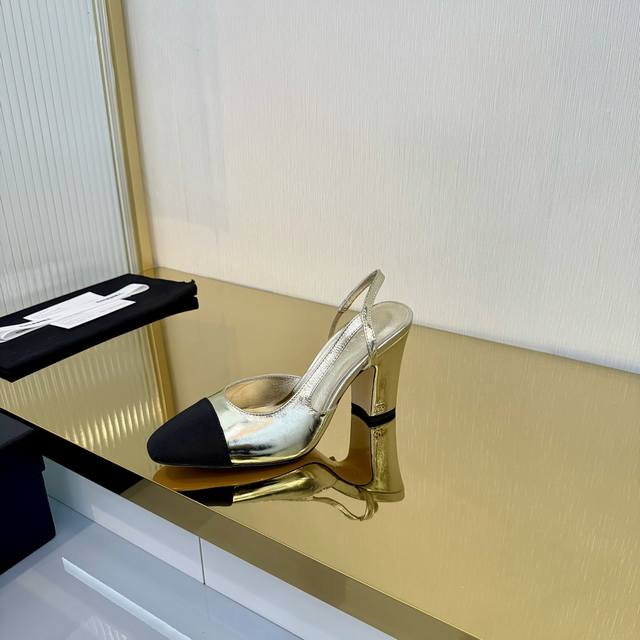 顶级版本！！！ DDD Chan*L经典Slingback小香. 芭蕾舞平底单鞋，平底凉鞋，6.5跟，9.0跟 DDD 就像Coco香奈儿女士说的：流行稍纵即逝