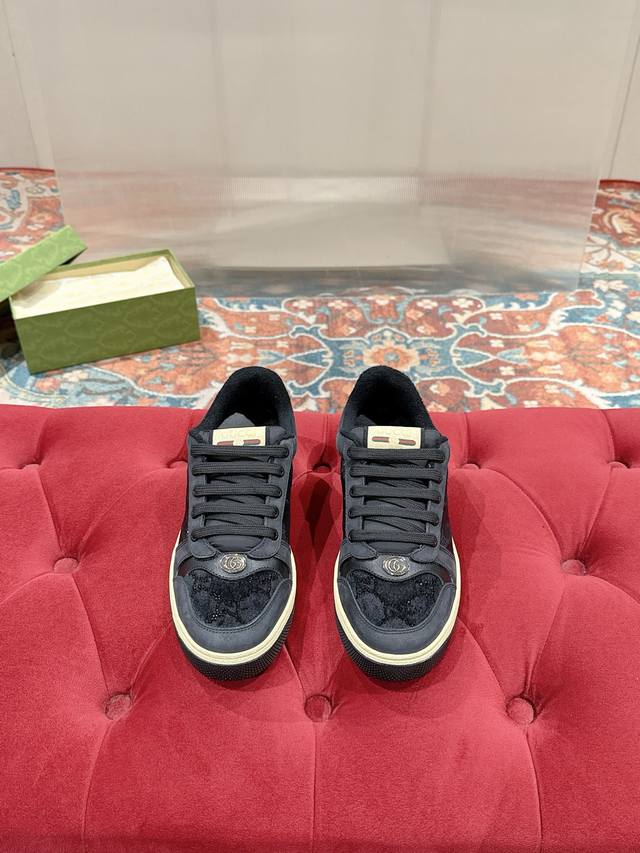 Gucci 代购版本 DDD Gg系列做旧小脏鞋-爆款来袭！ DDD 十转九卖必上款 DDD 现货！现货！现货！新色加推-市场终极版本！ DDD 购原版开发 .