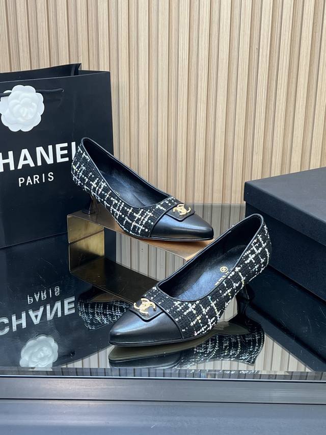 顶级品质 DDD 官网同步！2026新款Chanel香奈儿 小香猫跟 尖头高跟鞋 DDD 香奶奶家一贯的优雅名媛气质 高级感十足！上脚非常Nice～不管光脚穿或