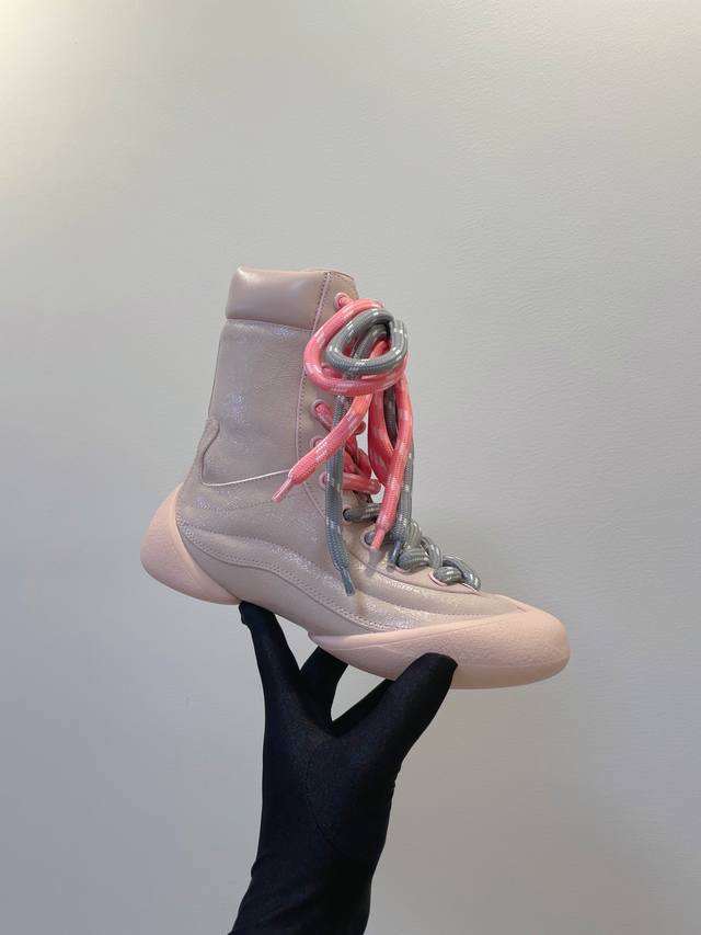 女 顶级高端 DDD Alexander Mcqueen 亚力山大麦昆 DDD 全新鞋型 Flexion 正确版型，上脚绝对精彩，超级柔软分 DDD 打破常规，