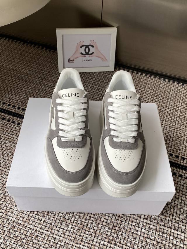 Celine 赛琳 新品走秀款休闲鞋 厚底运动鞋 这一季运动休闲鞋无论从楦型的轮廓 隔板的拼接都让人耳目一新 前后品牌Logo相呼应、大底边位明显Celine字
