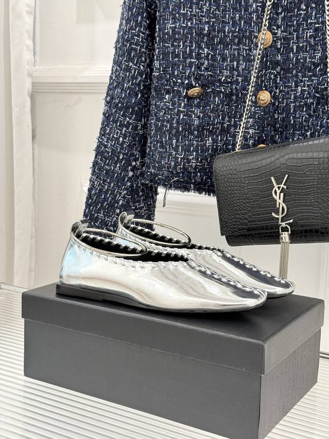 厂价 DDD Jil Sander 吉尔桑达经典脚环编织 DDD 方头平底女巫芭蕾舞玛丽珍鞋 DDD 以“少即是多”的品牌哲思为骨 DDD 将复古与女巫鞋的不羁