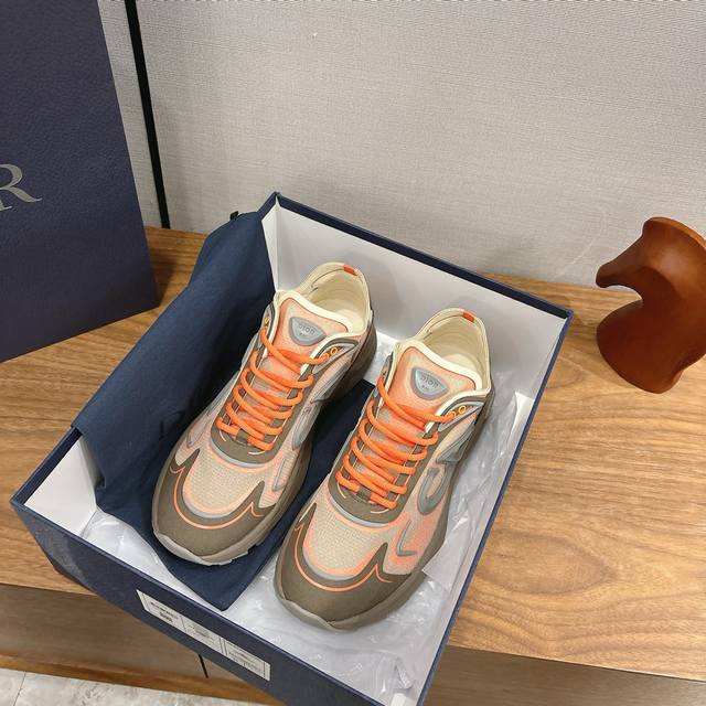 顶级版 出厂男款 迪奥Dior 26款 全新 B30 新色系！！ 经典升级碰撞新火花 火爆休闲鞋 运动鞋 原版爆拆一比一完美复刻 工艺做工细节到位 原版定制材料