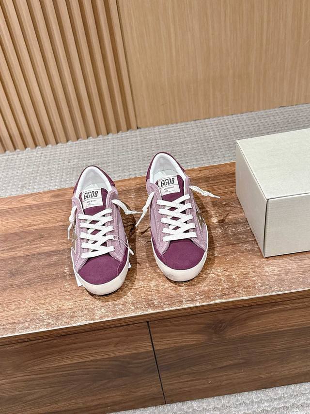 顶级版本 Golden Goose Deluxe Brand Snerkers系列小脏鞋 DDD Ggdb新色小脏鞋火红程度比小白鞋还要早，打破传统审美，小脏鞋