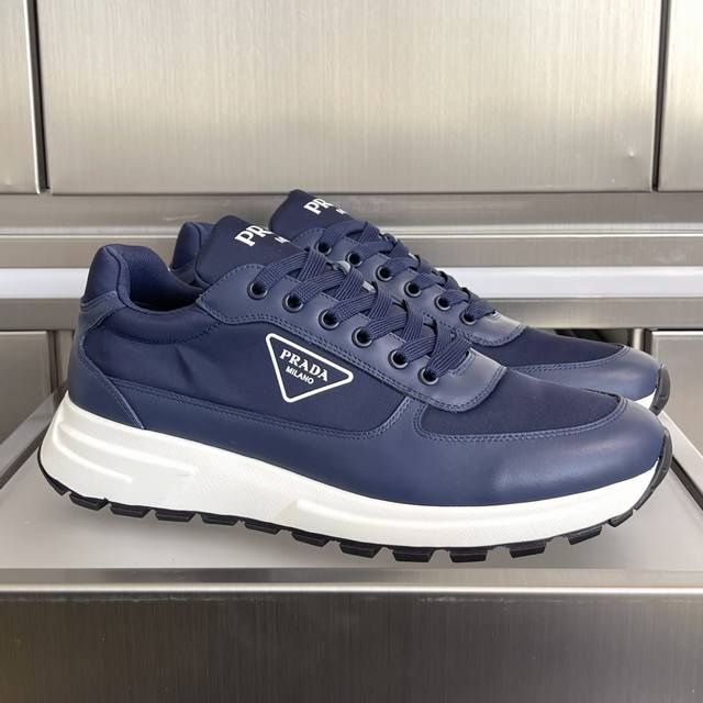 顶级版本：男款 DDD Prada普拉达 P家Re-Nylon系列 厚底 休闲 运动鞋 DDD Prax运动鞋将风格与舒适融为一体，独特的运动设计由精致的材质和