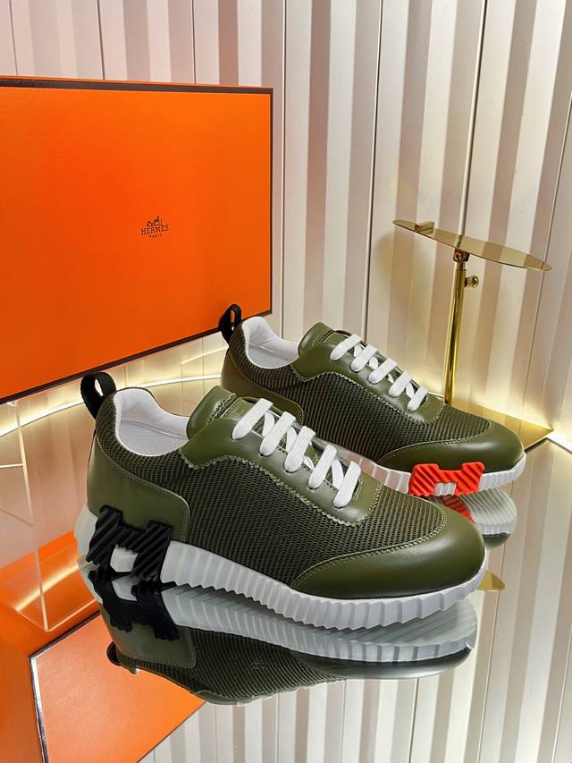 Herme S Ss25 New Arrival～ DDD 专柜大热情侣款，H家配货首选鞋履！ DDD 这双 Bouncing Sneaker DDD 是爱马仕