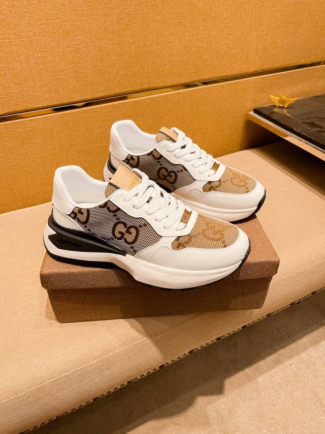 工厂P批 古奇 男鞋高端品牌 官网1：1最新力作：鞋面采用意大利进口头层牛皮搭配舒适透气内里原版防滑耐磨大底制作，让行走更加便捷舒适！独家新款，惊世之作，与官方