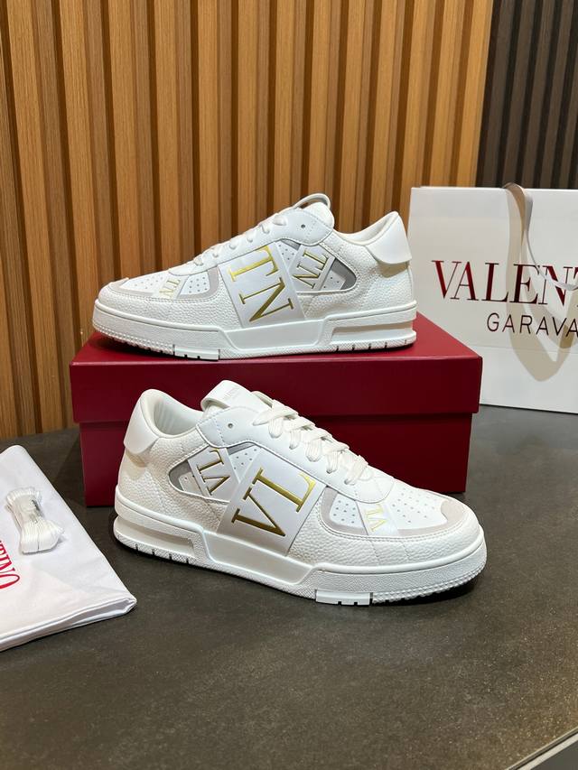 工厂P价 DDD Valention 顶级原单品质.～ 独特现代风运动鞋。休闲鞋潮男必备款 意大利进口原版品牌，进口原版材质.工艺，原版垫脚 拒绝脱色磨脚 鞋底