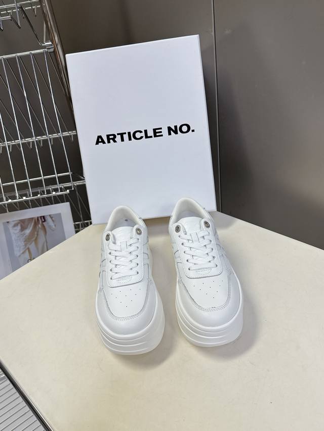 Article No 小众品牌春夏最新款厚底 小白鞋 休闲鞋 DDD 超多明星网红种草 超级百搭款 搭配拖地裤 阔腿裤的一定入厚底休闲鞋哦 可以轻松搭配超多风格