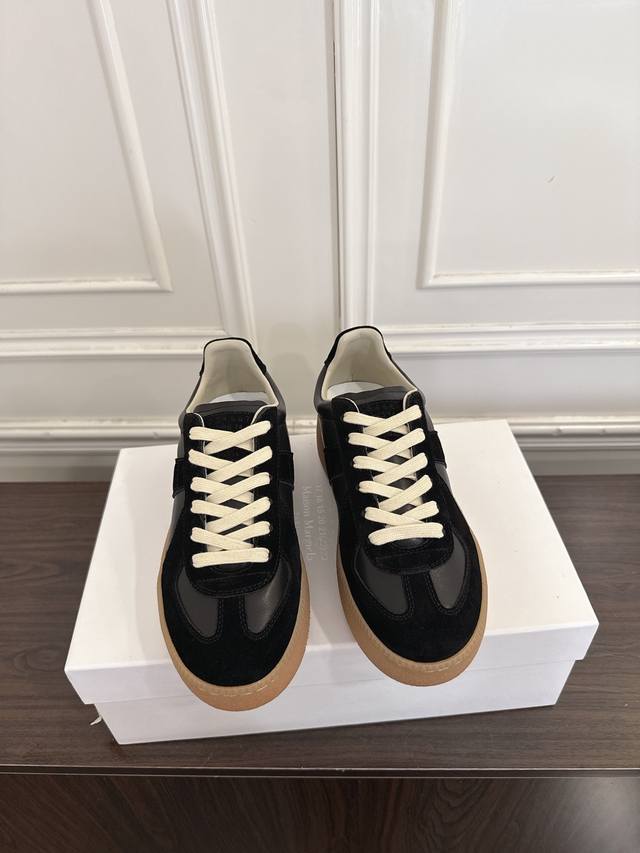 Maisonmargiela Mm6 马吉拉 厚底 德训鞋 休闲 运动鞋 DDD 原版购入开发 做货 鬼才设计师品牌，一个轻奢品牌 这一款德国训练鞋延续了经典的