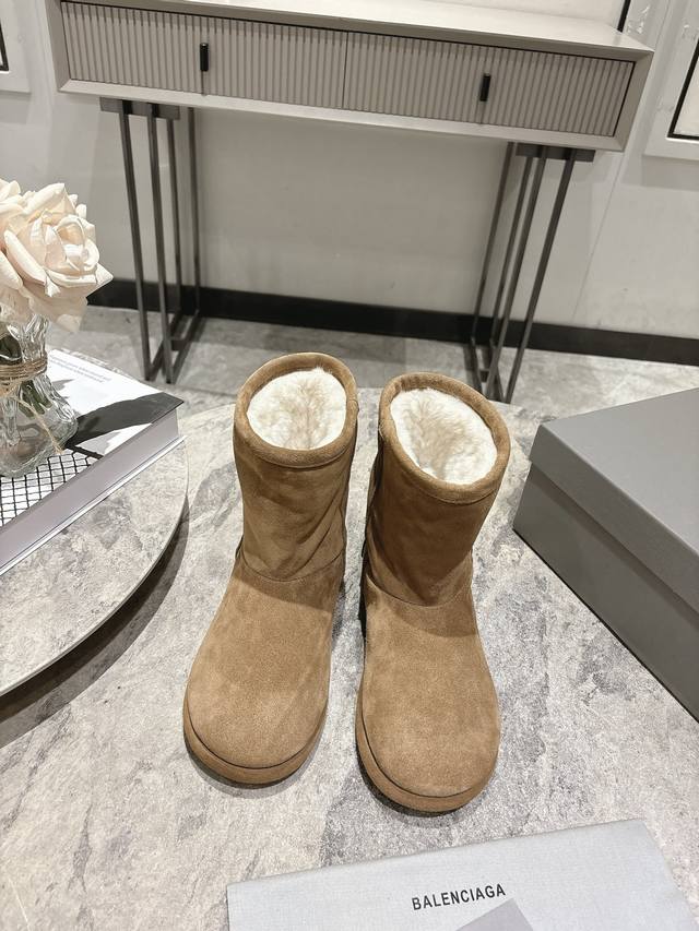 DDD Balenciaga巴黎世家滑雪系列 最新款 羊毛雪地靴 DDD 正品购入开发 完美复刻 设计师推出探索时尚界对于原创与挪用的概念、以全新系列致敬传承与