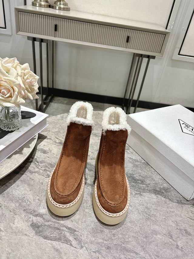 顶级品质 DDD Prada Fw25 New Arrival～ DDD P家2025秋冬麂皮羊羔毛运动鞋 DDD 厚度的造型，轻松增高5Cm DDD 麂皮的温