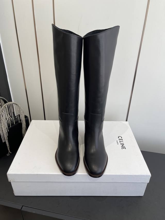 赛琳新款复古厚底长靴 马丁靴骑士靴 DDD 网红爆款来袭！各大网红抢先体验、Celine网红Ins种草神器、非常复古风、气场十足单品、设计风格非常新颖、高档且非