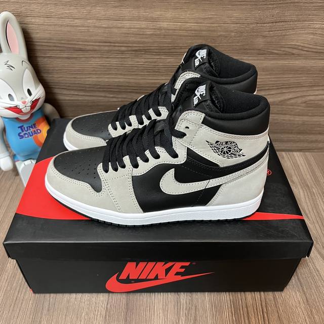 顶级版本Jordan Air Jordan 1 Retro High Og Shadow 2.0 影子2.0减震防滑耐磨高帮复古篮球鞋男女同款黑灰。 DDD 码