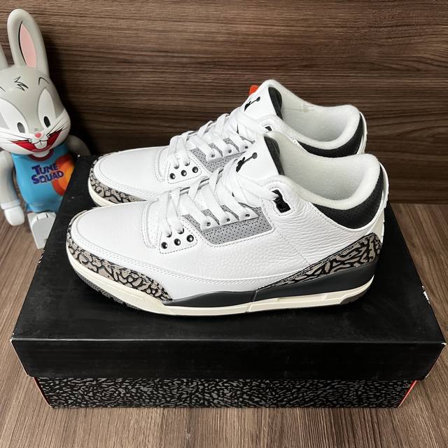 顶级版本Jordan Air Jordan 3Retro Gs Hide N Sneak潮流复古篮球鞋白灰。 DDD 码数：36-47 含半码 DDD 编码: