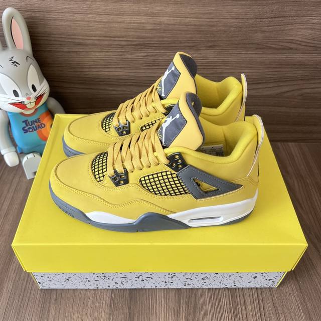 顶级版本Jordan Air Jordan4 Retro Tour Yellow 电母减震防滑耐磨中帮复古篮球鞋男女同款黑黄。 DDD 码数：36-46码 含半