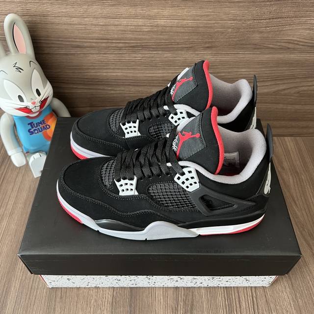 顶级版本Jordan Air Jordan 4 Retro Bred公牛防滑耐磨中帮复古篮球鞋男女同款黑红。 DDD 码数：36-46码 含半码 DDD 编码: