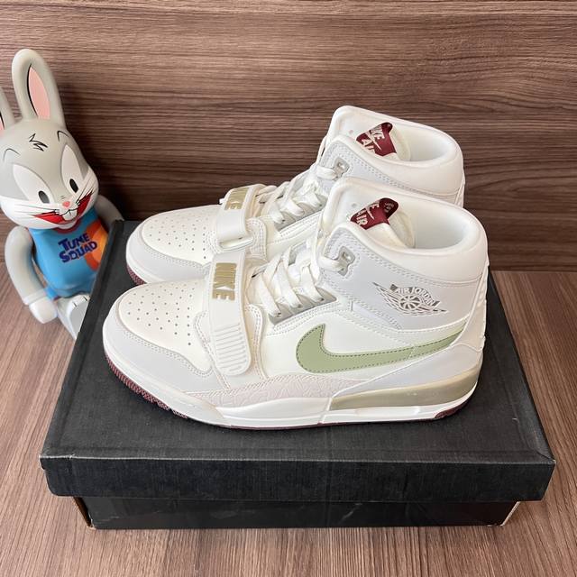 顶级版本Jordan Legacy 312 Cny Year Of The Rabbit 减震耐磨防滑低帮复古篮球鞋白 帆白。 DDD 码数：36-47 含半码