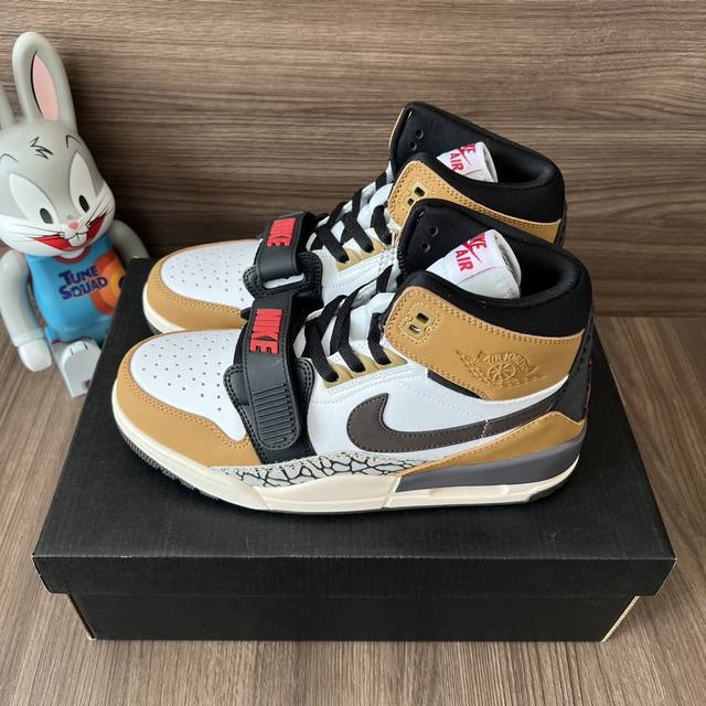 顶级版本Jordan Legacy 312 Rookie Of The Year 减震防滑耐磨高帮复古篮球鞋白棕。 DDD 码数：36-47 含半码 DDD 编