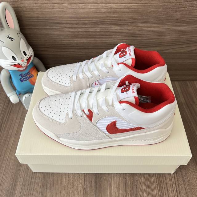 顶级版本Jordan Stadium 90减震防滑低帮运动休闲鞋男女同款白红色。 DDD 码数：36-45 含半码 DDD 编码: Dx4397-106 DDD