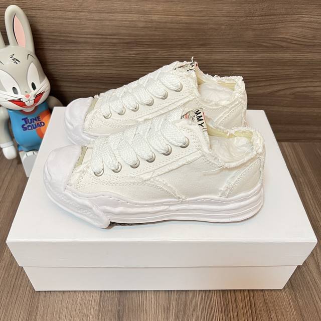 顶级Mihara Yasuhiro 三原康裕 Original Sole 帆布溶胶鞋 时尚板鞋 男女同款 白色 DDD 码数35-45码！ DDD