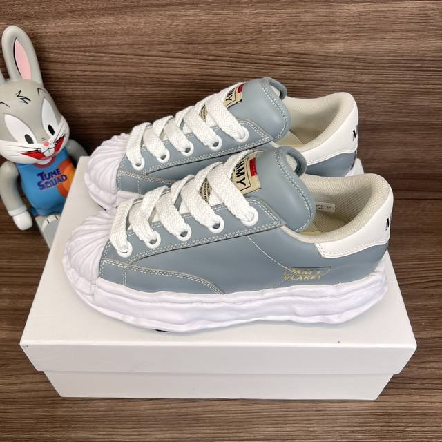 顶级Mihara Yasuhiro 三原康裕 溶胶鞋 时尚板鞋 男女同款 兰灰面包鞋！ DDD 码数35-45码！ DDD