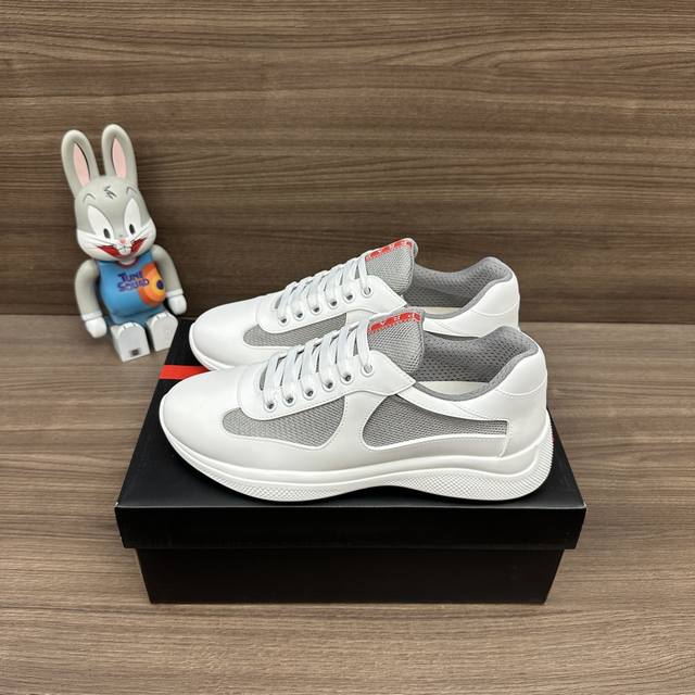 Prada普拉达 America's Cup 织物橡胶 低帮 运动休闲鞋 男款 DDD 原鞋开发 面料采用织网拼接橡胶开模胶片组合成型，大底Tpu一体发泡 Lo