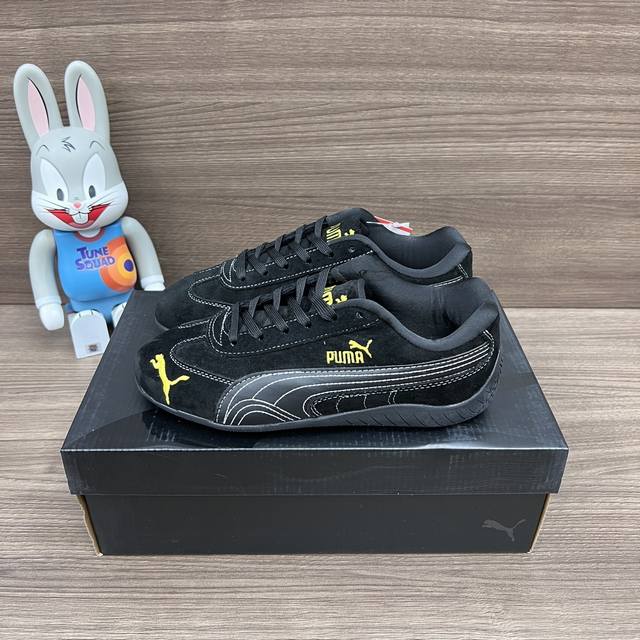 顶级版本Puma Speedcat Og 防滑耐磨 低帮 训练鞋 生活休闲鞋 赛车鞋男女同款黑金色。 DDD 鞋面采用头层麂皮刺绣彪马Logo 拼接Puma标志 顶级版本Puma Speedcat Og 防滑耐磨 低帮 训练鞋 生活休闲鞋 赛车鞋男女同款黑金色。 DDD 鞋面采用头层麂皮刺绣彪马Logo 拼接Puma标志