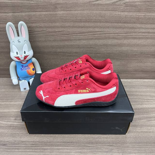 顶级版本Puma Speedcat Og 防滑耐磨 低帮 训练鞋 生活休闲鞋 赛车鞋男女同款红色。 DDD 鞋面采用头层麂皮刺绣彪马Logo 拼接Puma标志性 顶级版本Puma Speedcat Og 防滑耐磨 低帮 训练鞋 生活休闲鞋 赛车鞋男女同款红色。 DDD 鞋面采用头层麂皮刺绣彪马Logo 拼接Puma标志性