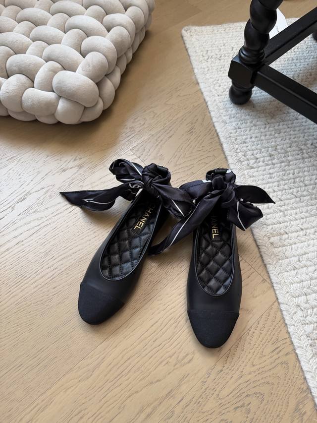 Chanel 25B新款玛丽珍单鞋 DDD 顶级版本！抢先发售 DDD 面料 内里羊皮 真皮大底 DDD Size:35-39 其他码数定做 DDD