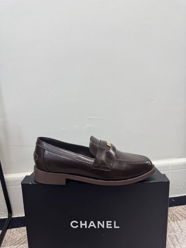 码数： 35-40 40定做退不换 DDD Chan*小香奶奶C家早新秋款 DDD 专柜最新火最手工坊拼色闲休鞋乐鞋福！ DDD 专柜代购本版！！ DDD 专最