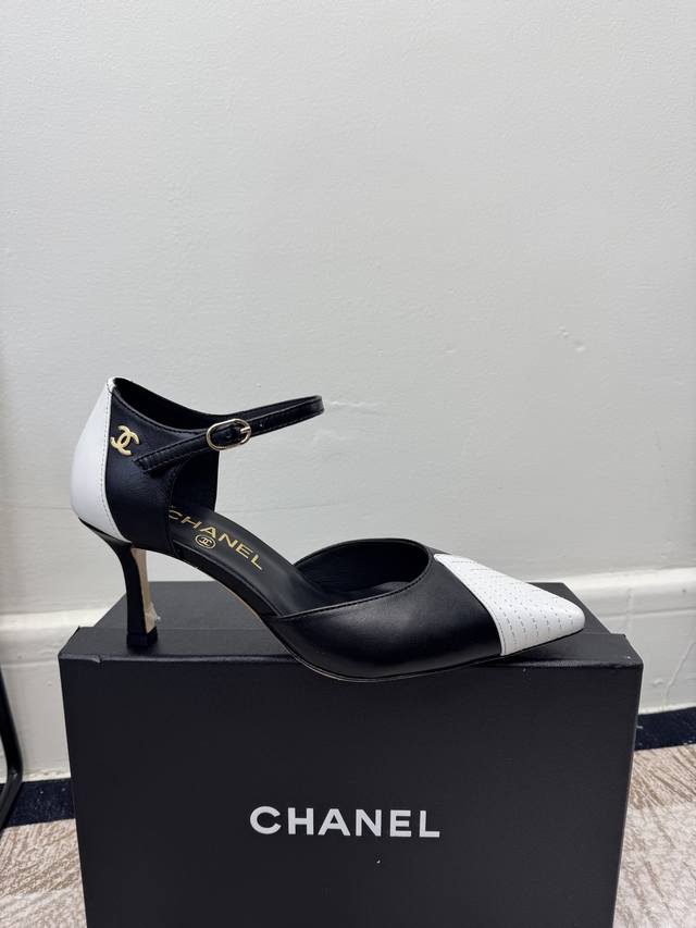 Size:35-39 40.41码数定 DDD Chanel 25A高级手工坊系列单鞋 DDD 新款抢先发售 DDD 今年秋冬必爆单品 原版开发 DDD 私模五