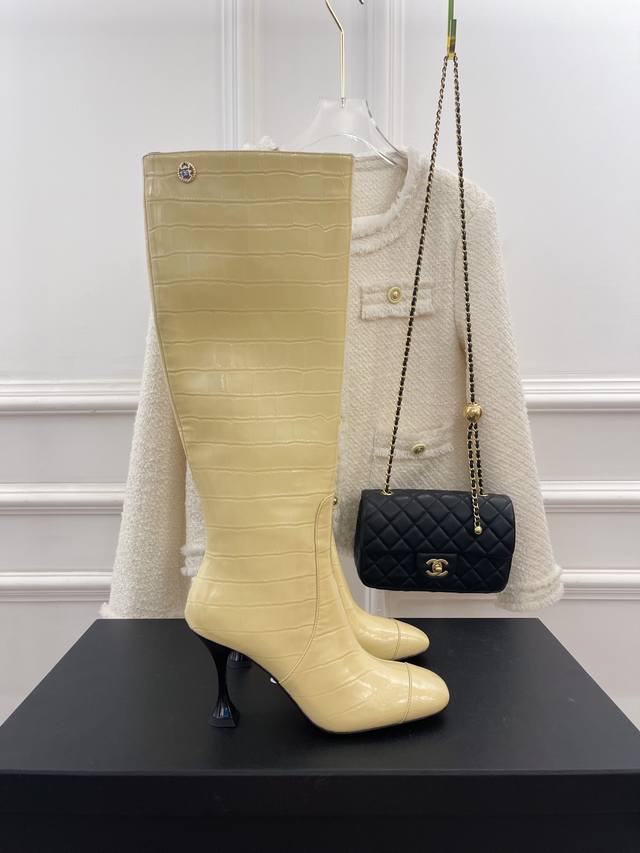 Chane*｜小香秋冬巴黎走秀款石头纹单鞋短靴长靴系列 DDD 原版购入1:1开发 各大时尚博主都有穿的一款靴子 上脚非常时髦 随便搭配都是超级好看 DDD 面