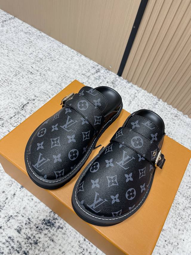 Size：35-46 女40.41 男45 46定做 DDD 顶级版 Louis Vuitton Lv 新品情侣款勃肯拖鞋 DDD 可可爱爱、脚感简直不要太好