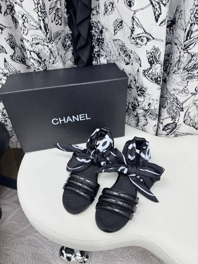 码数35-39 40、41定做 DDD 2025小香奶奶本季秋冬季必备单品！！秋冬重工爆款 DDD 小红书力推款，怎么搭配都好看，时髦精必备，香奈儿女士钟爱简约