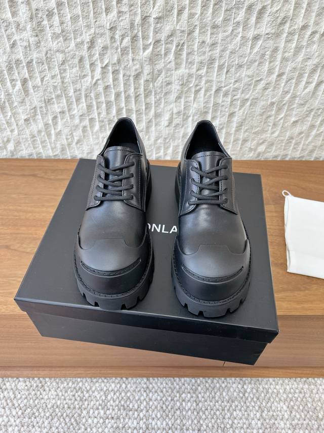 G236 Dymonlatry 小众潮牌 26Ss早春新款 厚底 单鞋 德比鞋 乐福鞋 DDD “Bastion堡垒”25秋冬系列以机能工艺大底重塑经典马丁靴，