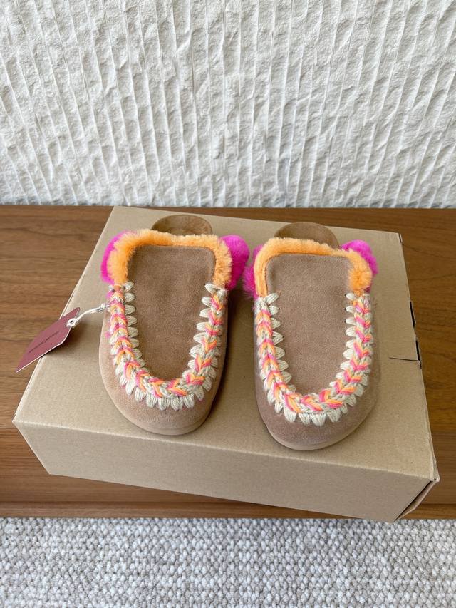 G095 Mou 小众潮牌 25Ss秋冬新款 勃肯 厚底 毛毛拖 DDD 居家不失舒适与精致一双弹力厚底羊毛拖鞋慵懒而温暖 DDD 脚掌如同陷入了轻柔的拥抱中柔