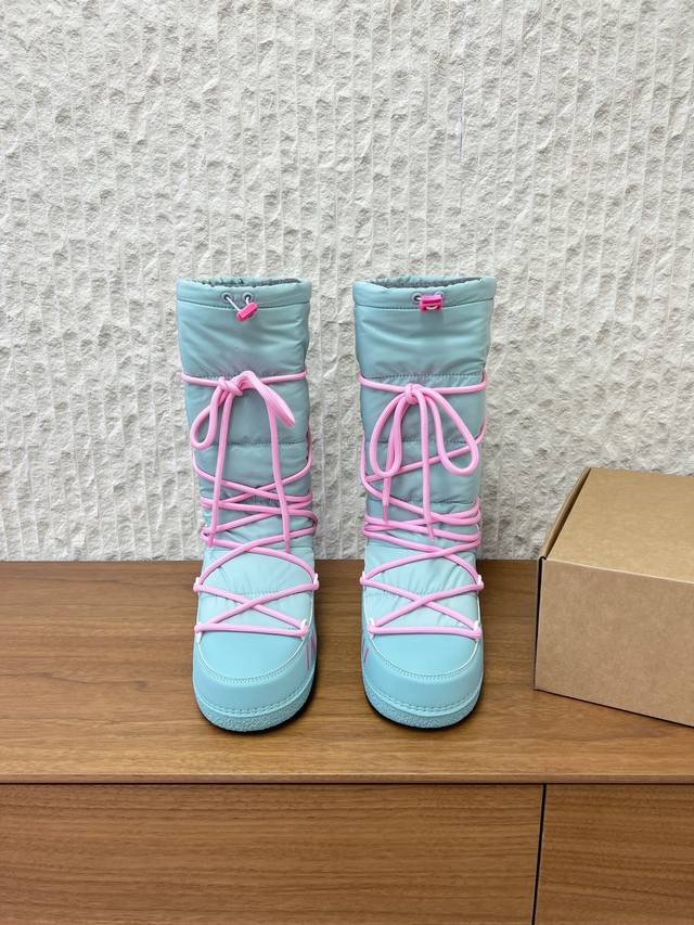 G060 Inuikii 小众潮牌 25Ss秋冬新款 绑带羽绒靴 滑雪鞋 雪地靴 DDD 当瑞士阿尔卑斯的冰雪与法式摩登美学相撞 DDD 这款雪地靴便以全能实力