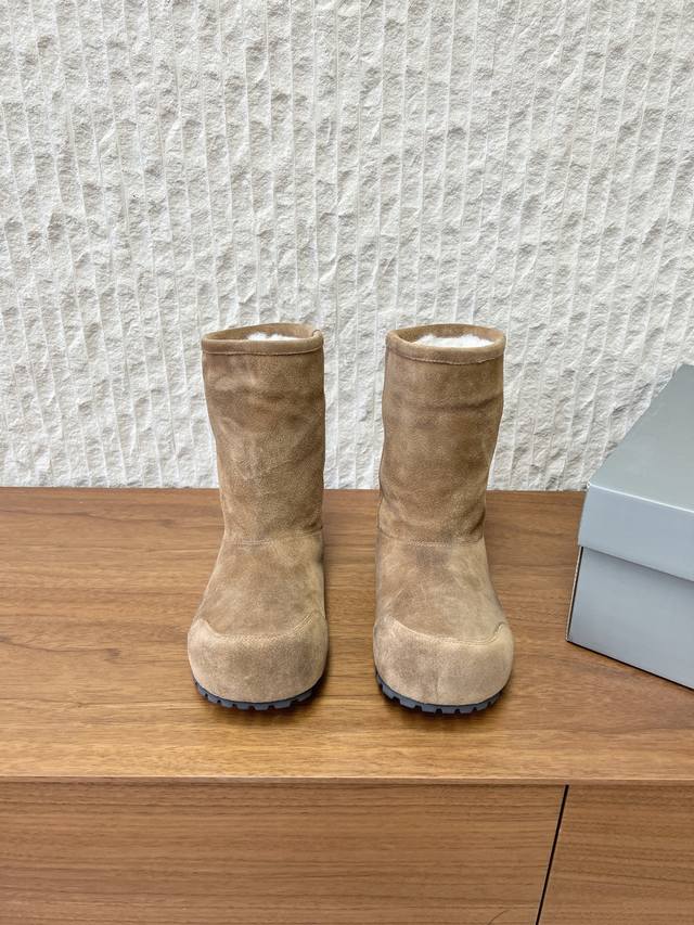 G762 Balenciaga 巴黎世家 25Ss秋冬新款 滑雪系列 最新款 雪地靴 DDD Rmb12520购入开发 完美 设计师推出探索时尚界对于原创与挪用