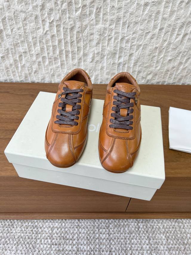 皮面 G741 Unfolo 小众潮牌 25Wf秋冬新款 复古 阿甘鞋 德训鞋 DDD 藏着时光韵味的复古美学 DDD 延续阿甘鞋标志性的流畅鞋型 DDD 圆润