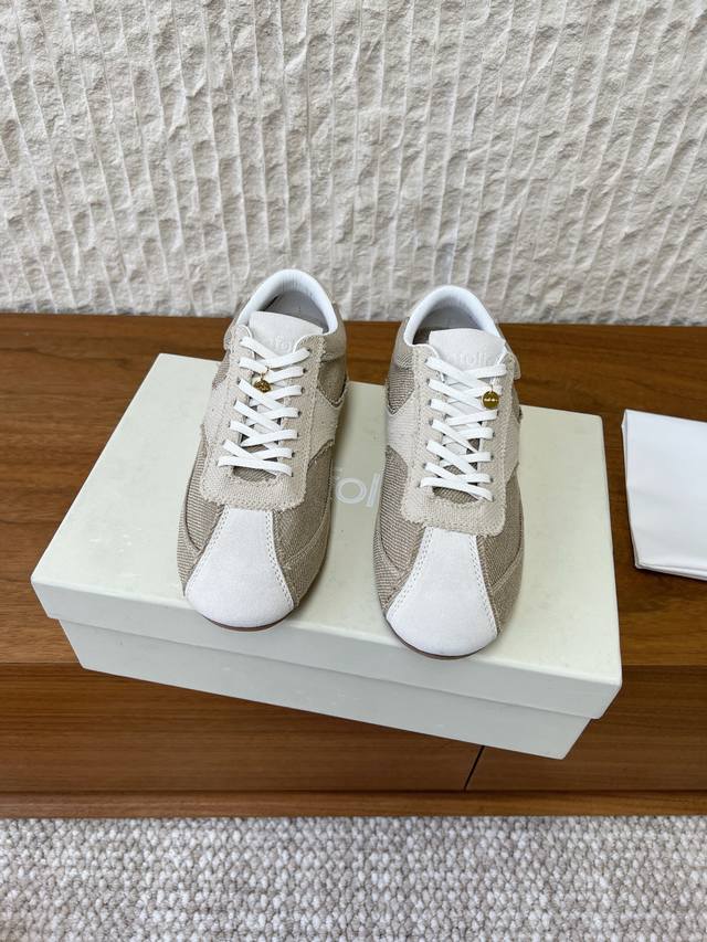 布面 G741 Unfolo 小众潮牌 25Wf秋冬新款 复古 阿甘鞋 德训鞋 DDD 藏着时光韵味的复古美学 DDD 延续阿甘鞋标志性的流畅鞋型 DDD 圆润