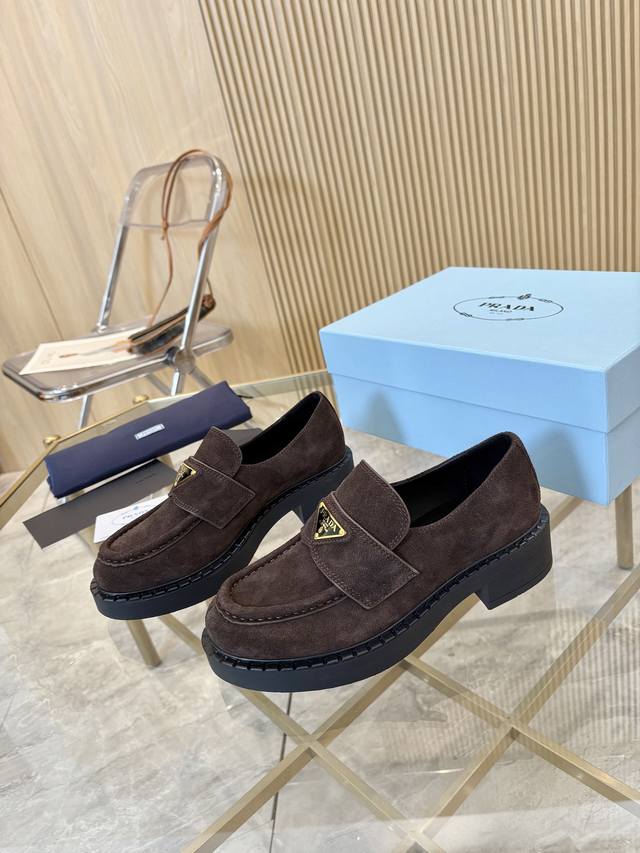 女款 男款 DDD Prada乐福鞋，经典再临 DDD 顶级复刻｜品质已认证 DDD 当经典乐福鞋遇上匠心工艺 DDD 每一寸皮革都诉说高级 DDD 标志性三角