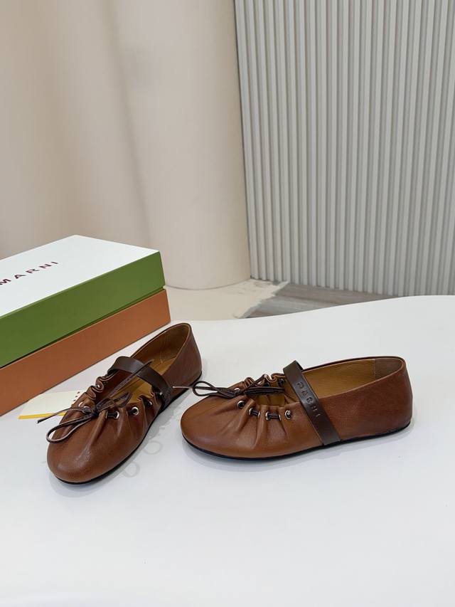 2026Ss 春夏上新 Marni高端线 DDD Angelababy同款 DDD 褶皱蝴蝶结芭蕾平底鞋 DDD 温柔玛丽珍 演绎经典新生 DDD 圆头轮廓 撞