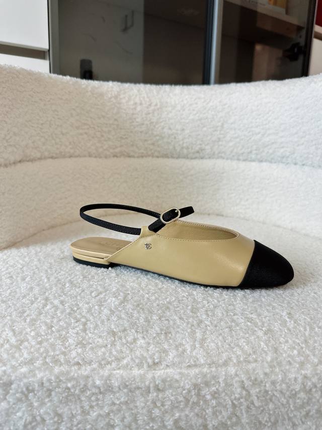 飞机盒+10 小香风半拖巅峰之作｜定制级玛丽珍登场 DDD Chanel 26A官网同款 真皮底半拖来啦！ DDD 代购级别品质 专柜质感天花板 DDD 每一处